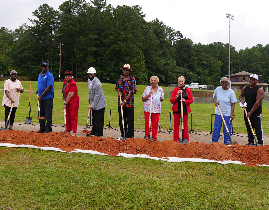 Davis Family at groundbreaking